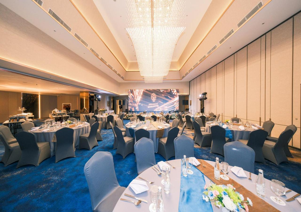 Pentacity Hotel Balikpapan Exteriör bild