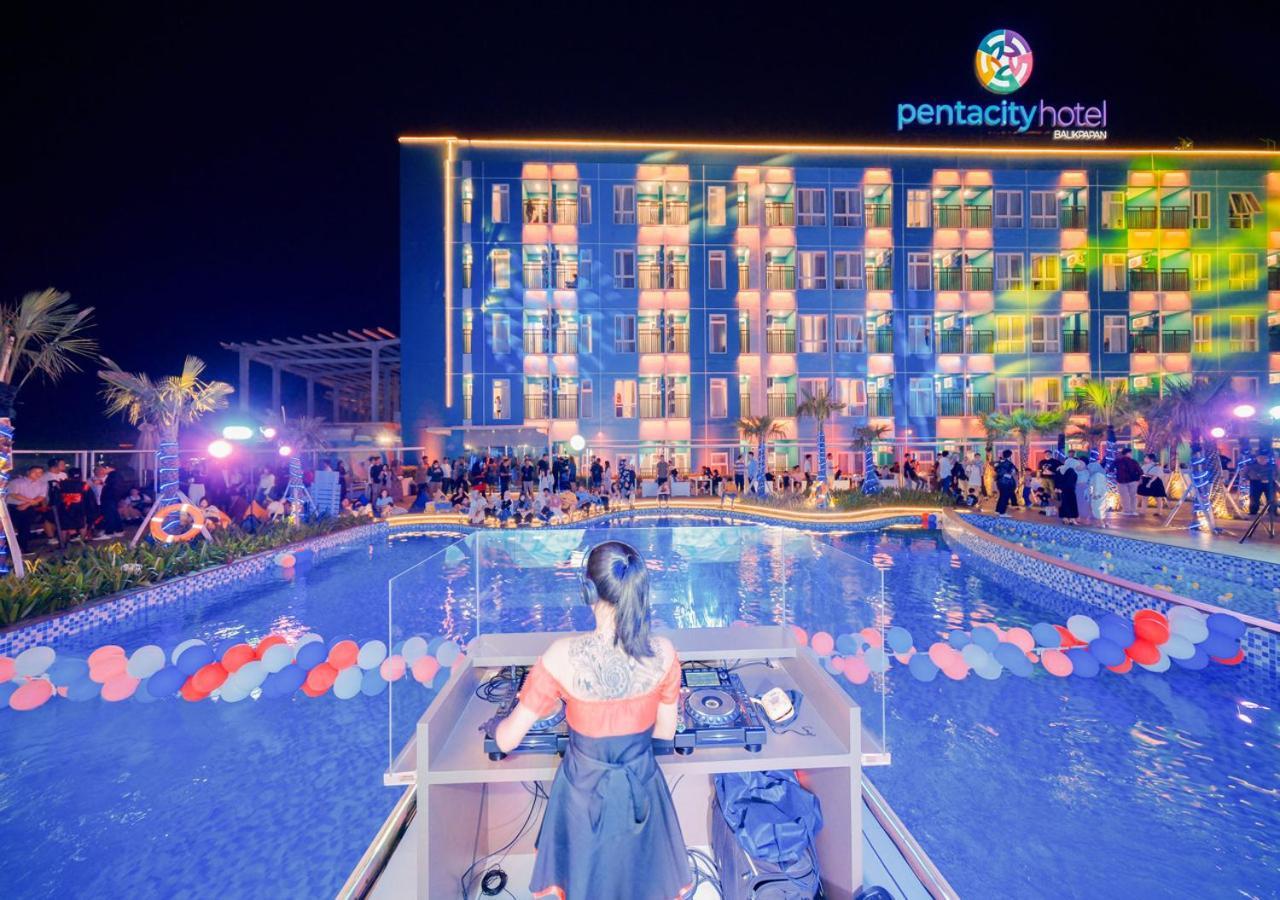 Pentacity Hotel Balikpapan Exteriör bild